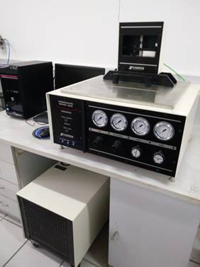 说明: 沥青弯曲梁流变仪